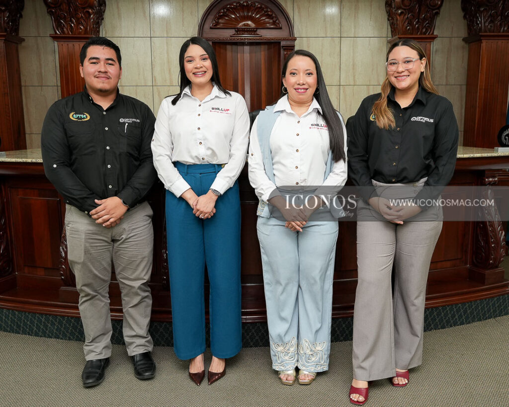 alianza optimus card y skill up