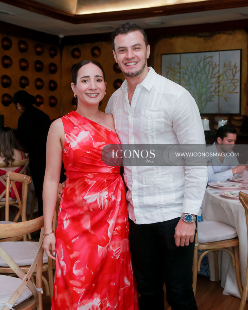 bautizo victoria regina cousin saybe