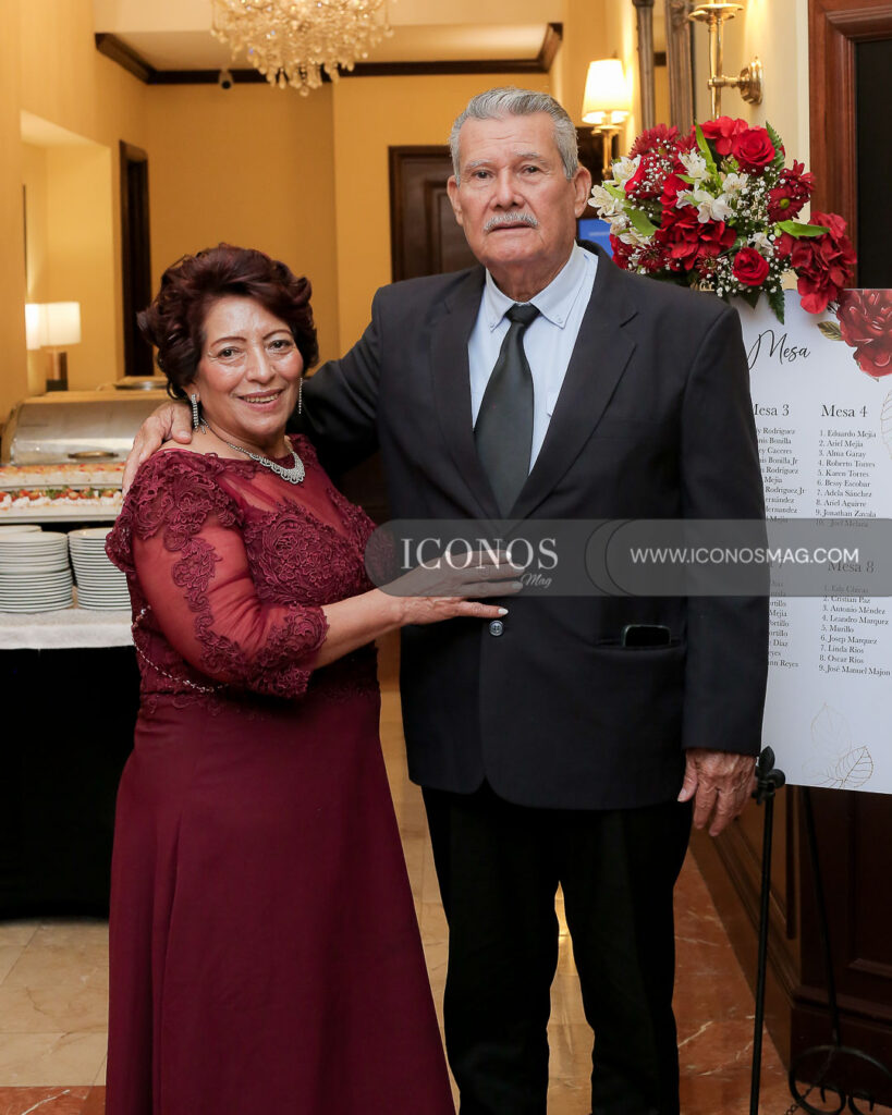 boda religiosa kimberly gissell mejia rodriguez y dorian miguel flores portillo