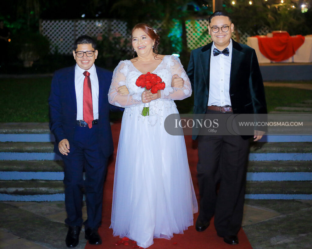 boda sorayda lizzette caceres colindres y hector rodolfo paguada conteras