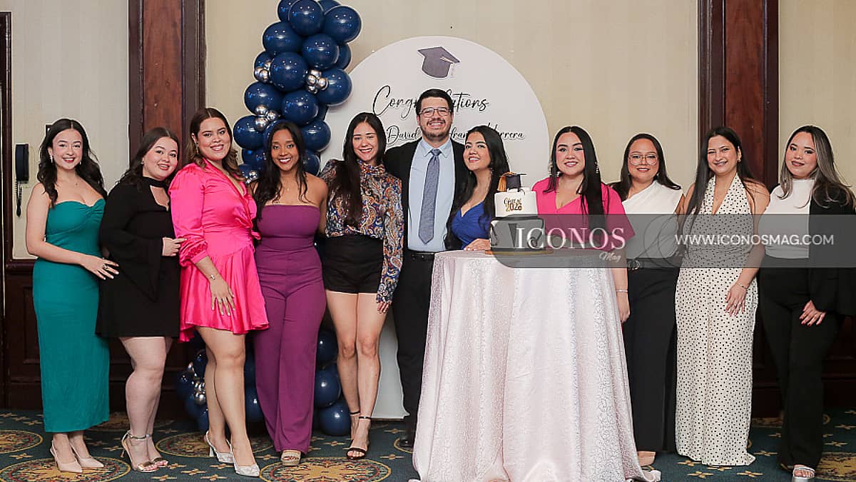 La cena de graduación de David Medrano Herrera