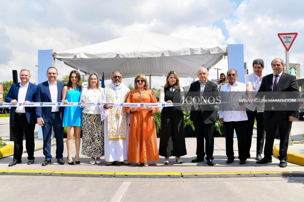 ceremonia Inauguracion town center honduras