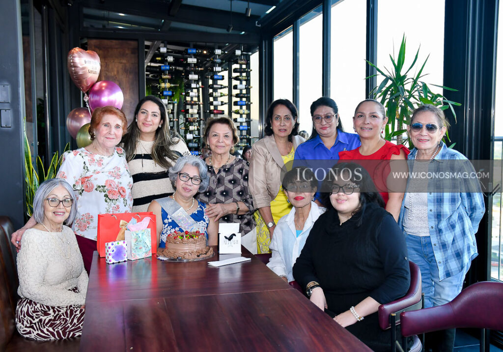 cumpleanos isabel santamaria de cruz