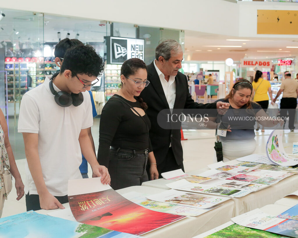 exposicion calendario japones by megamall honduras