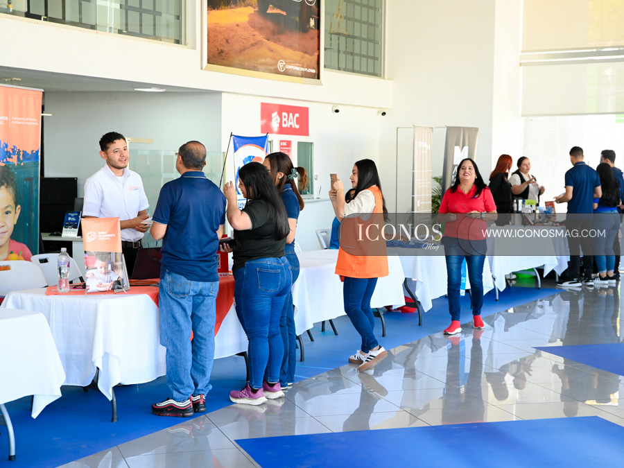 feria de fundaciones grupo flores