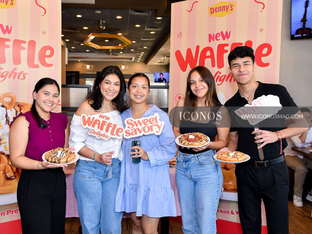 lanzamiento waffle delights dennys honduras