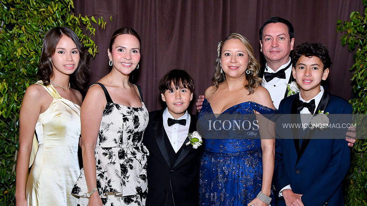 CUARTA PARTE El banquete nupcial de Dominique Marinakys Fernández y Héctor Daniel Murillo Fernández