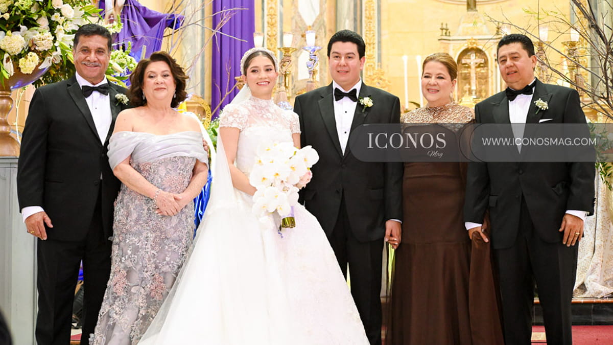 SEGUNDA PARTE La misa nupcial por los novios Isabella Ferrufino Mahchi y Juan Ángel Avelar Fajardo