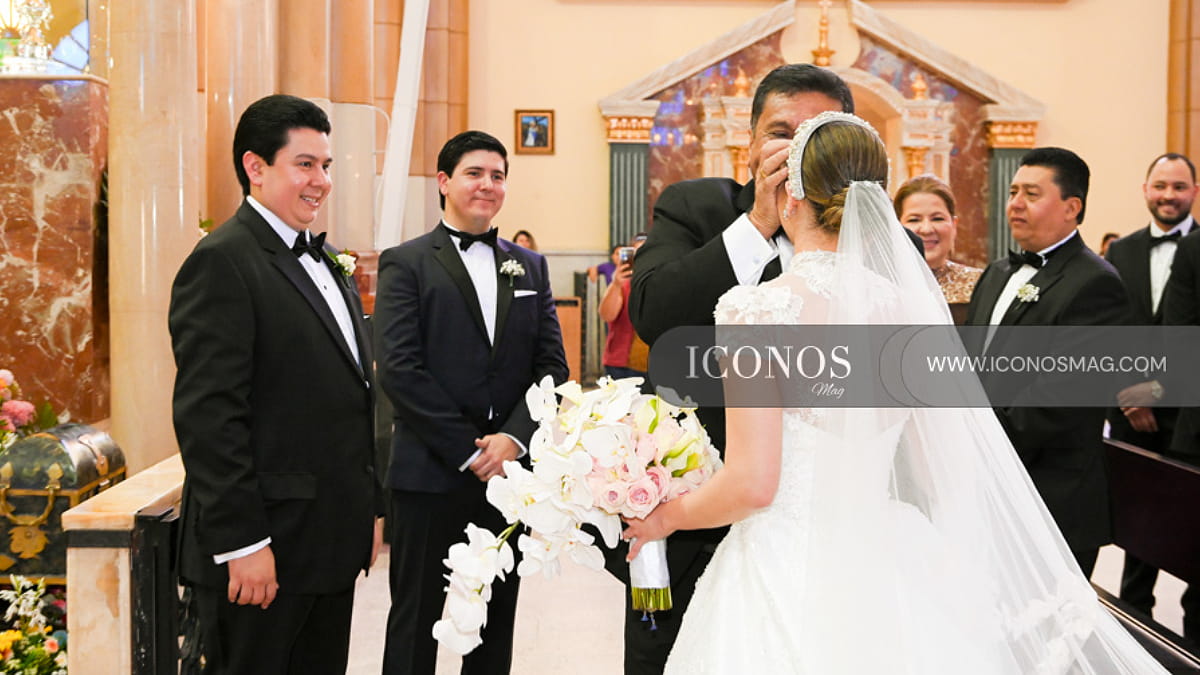 PRIMERA PARTE La misa nupcial por los novios Isabella Ferrufino Mahchi y Juan Ángel Avelar Fajardo