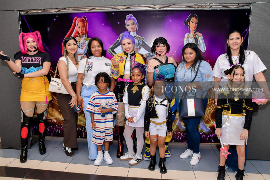 presentacion kpop demon hunters banco atlantida honduras