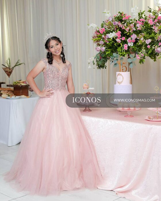 quince aos Camila segurado