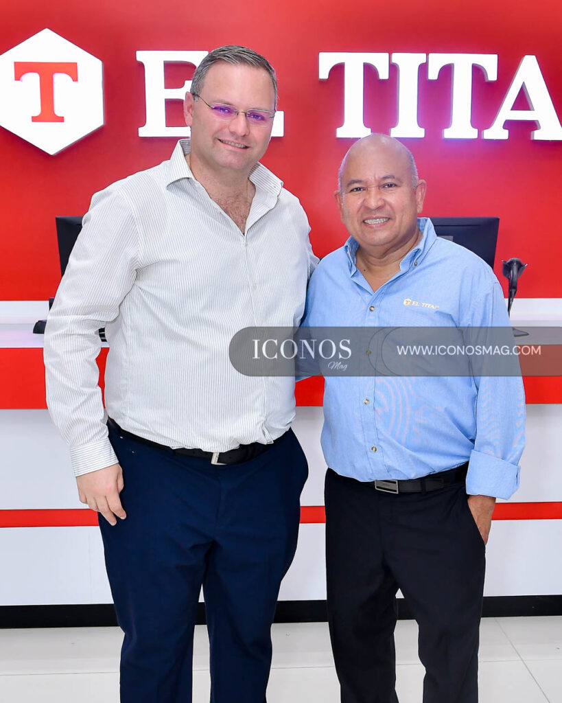 Inaguracion almacenes el titan by town center