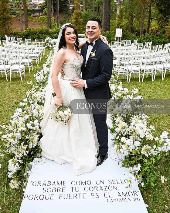 PORTADA boda grecia santos y roberto ortiz