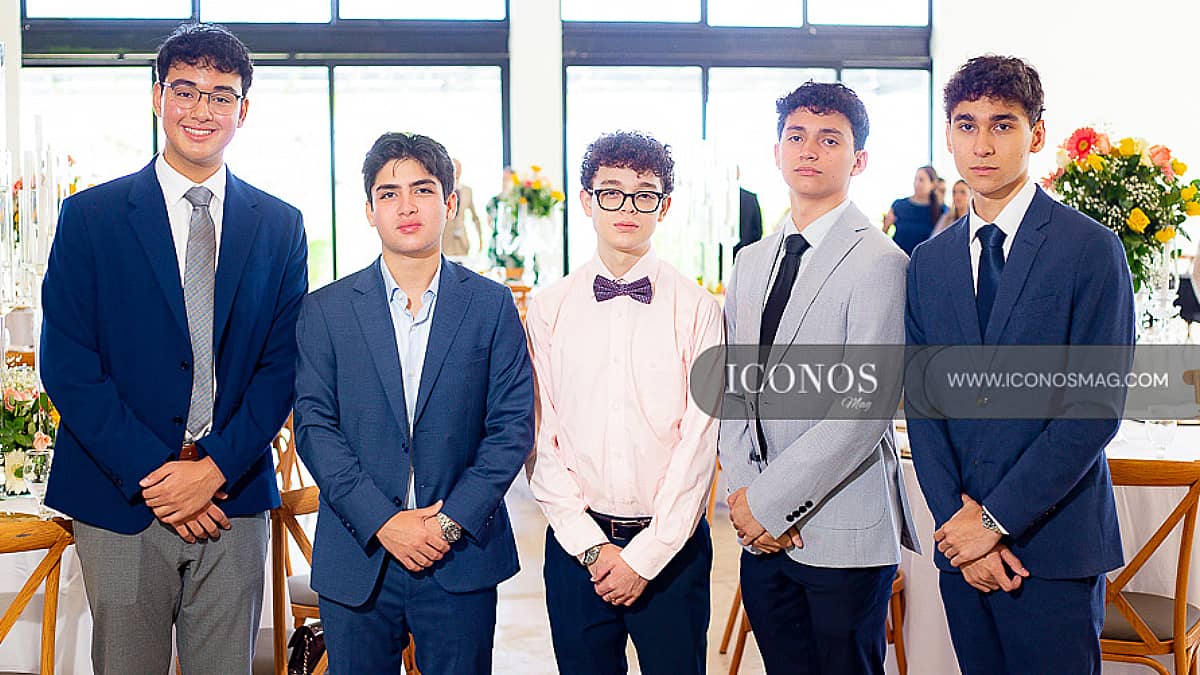 TERCERA PARTE El <em>lunch</em> de los <em>Seniors ALP 2026 by Academia Los Pinares</em> Tegucigalpa