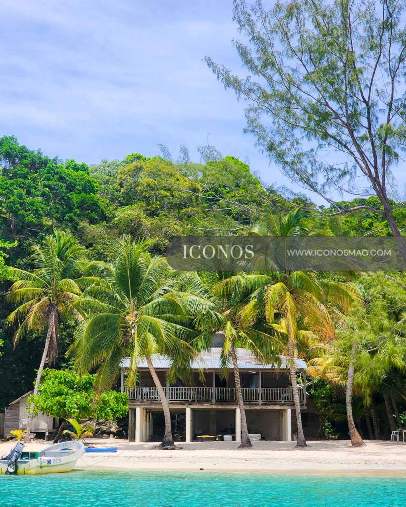 camping cayos cochinos honduras