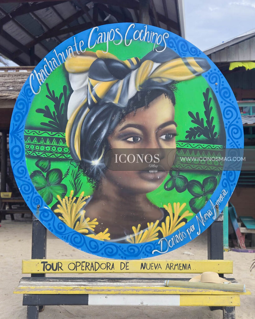 camping cayos cochinos honduras