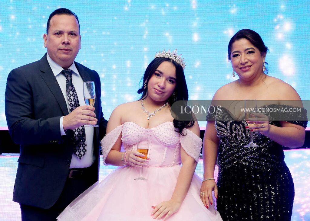 celebracion quince anos isabella maria lozano puentes