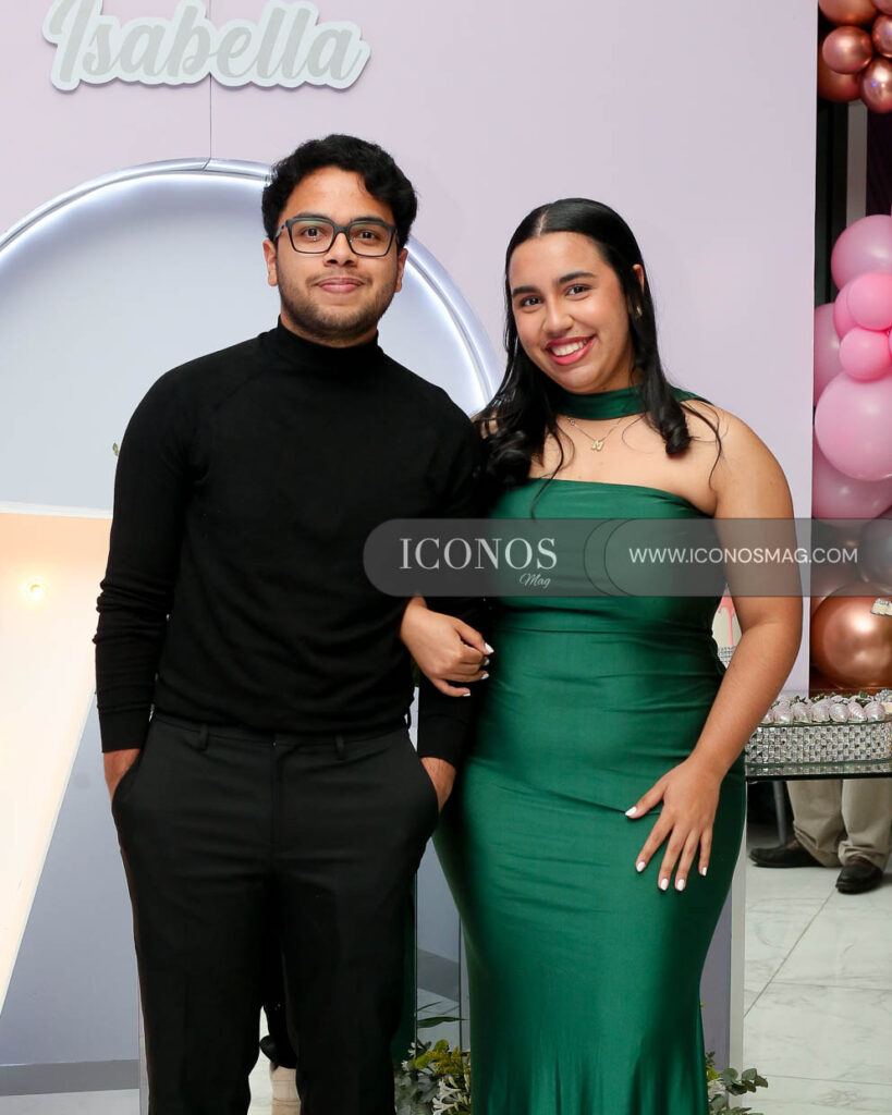 celebracion quince anos isabella maria lozano puentes