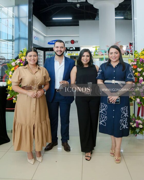 inauguracion tiendas lia y cositas bonitas by mega mall