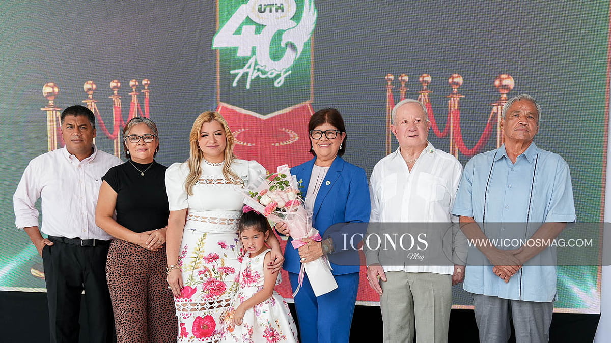 SEGUNDA PARTE La ceremonia inaugural del <em>Pasillo de honor by UTH</em> Honduras