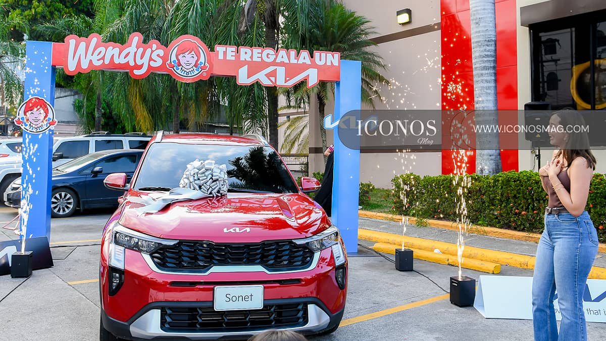 La entrega del <em>Kia Sonet</em> 2026 <em>by Wendy’s</em> y <em>Kia</em> Honduras
