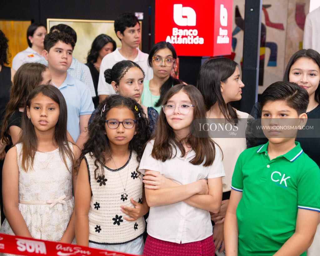 gala artistica artisur banco atlantida honduras
