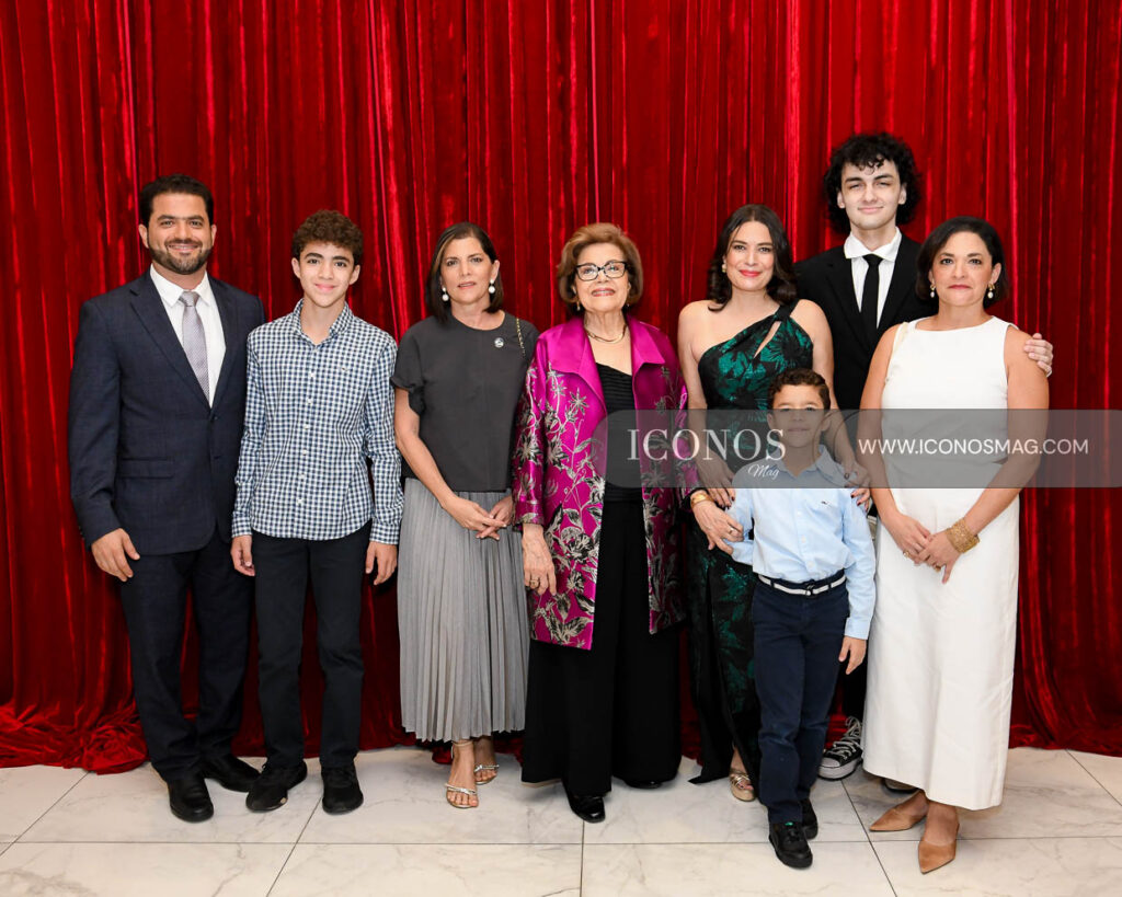 premio valmoral elena duron de larios