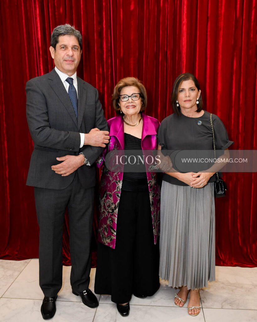 premio valmoral elena duron de larios