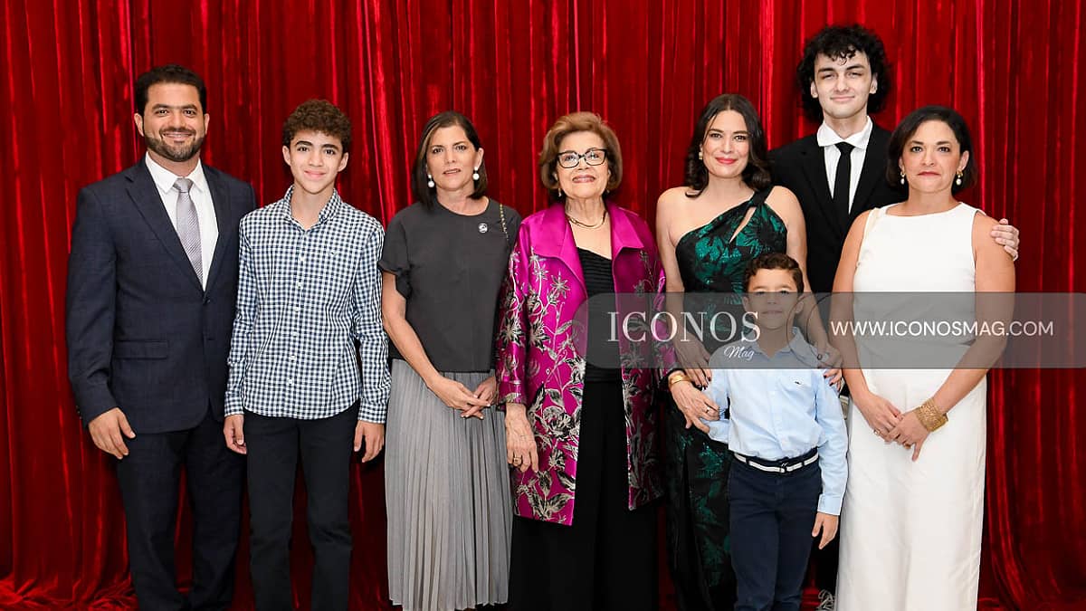 El premio Valmoral 2026 para la dama Elena Durón de Larios