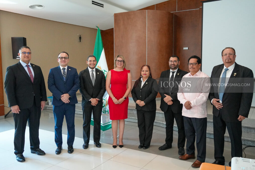 Firman alianza estrategica UTH y la Union de Notarios de Honduras