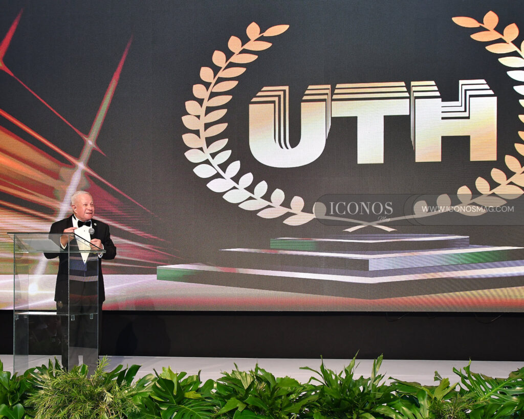 cena de gala aniversario uth honduras