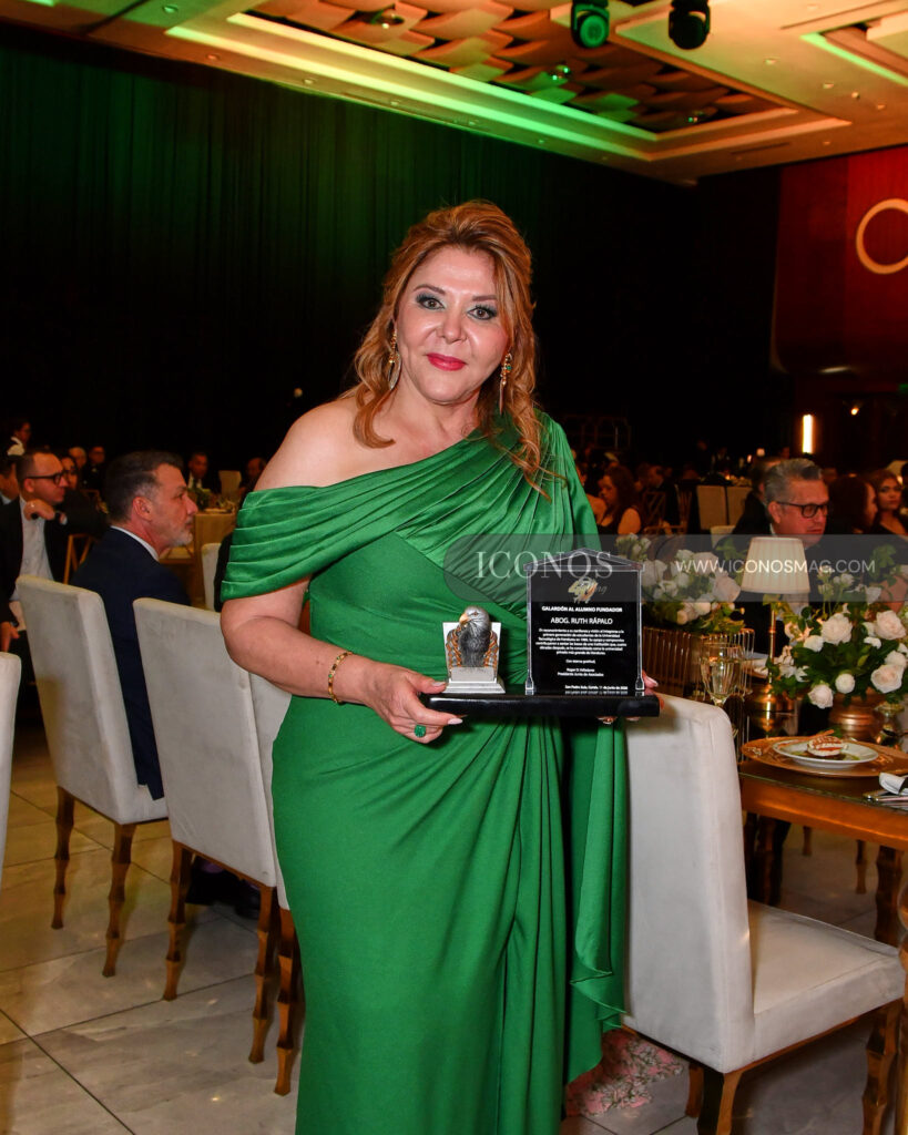 cena de gala aniversario uth honduras