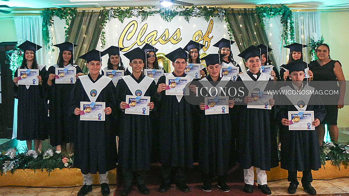La graduación de noveno grado 2026 <em>by Saint Joseph Institute</em>