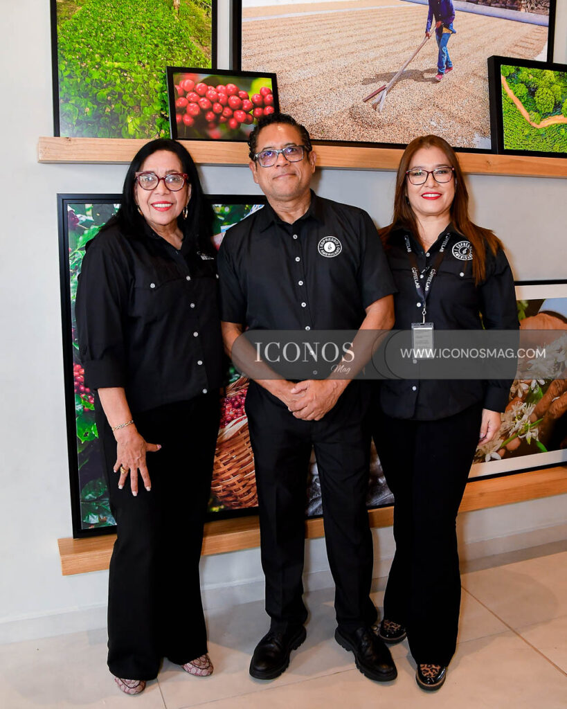 inauguracion espresso americano by mega plaza palenque