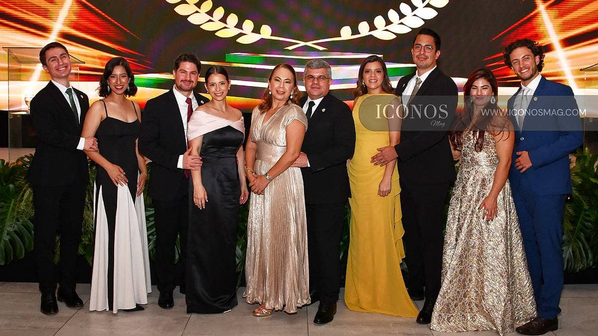 SEGUNDA PARTE La cena de gala del 40 aniversario de <em>UTH</em> Honduras