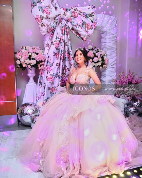 quince aos valentina lagos