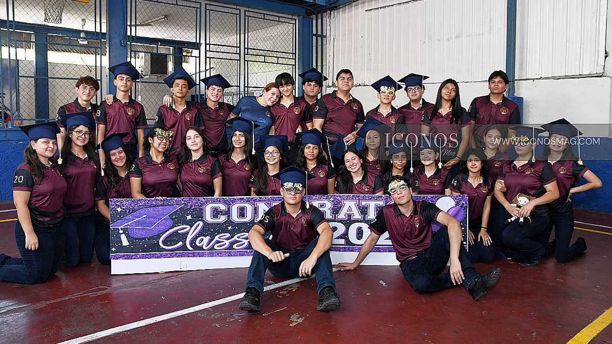 El <em>Senior walk last day of school SJI</em> 2026 <em>by Saint Joseph Institute</em>