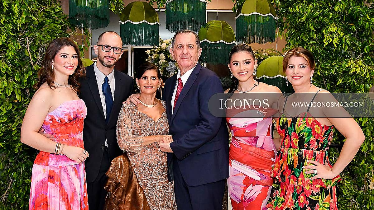 PRIMERA PARTE El 45 aniversario de Alicia Bendeck de Sikaffy y Johnny Sikaffy