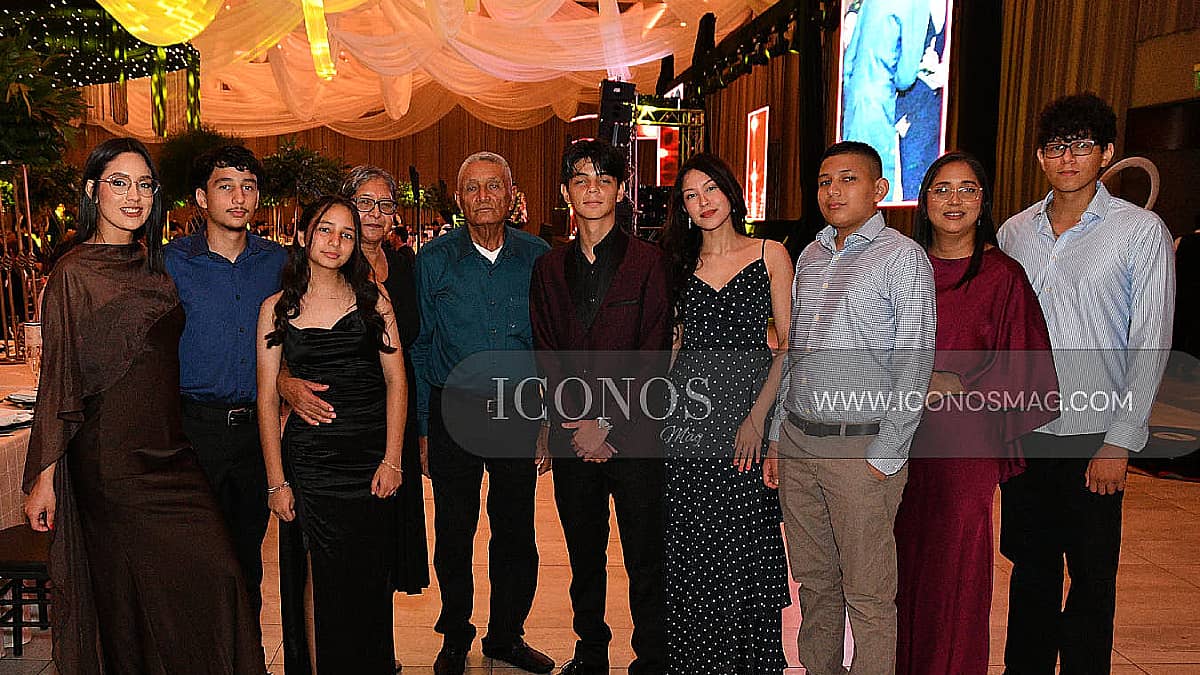PRIMERA PARTE Los invitados a la graduación de los <em>Seniors KKM</em> 2026 <em>by Kiddy Kat Morazzanni</em>