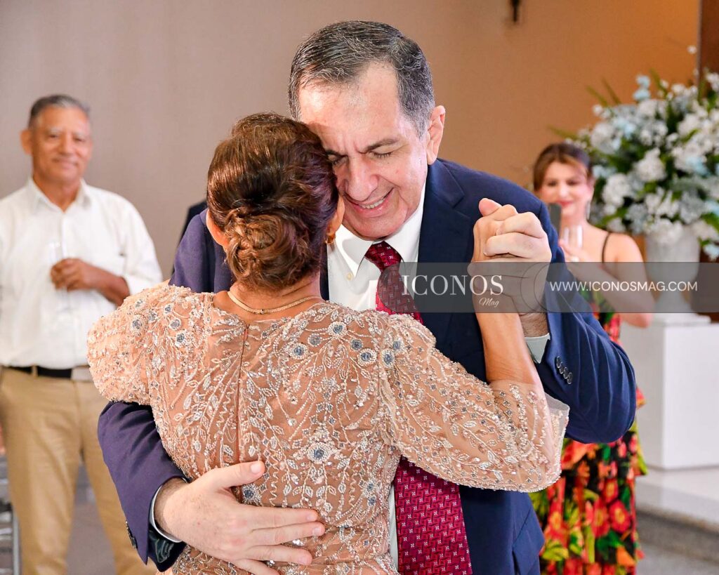aniversario alicia bendeck y johnny sikaffy