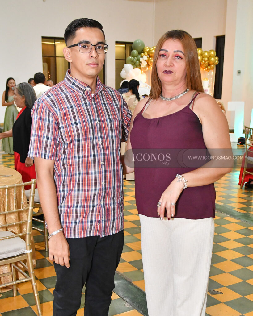 cumpelanos maria ercilia velez escobar
