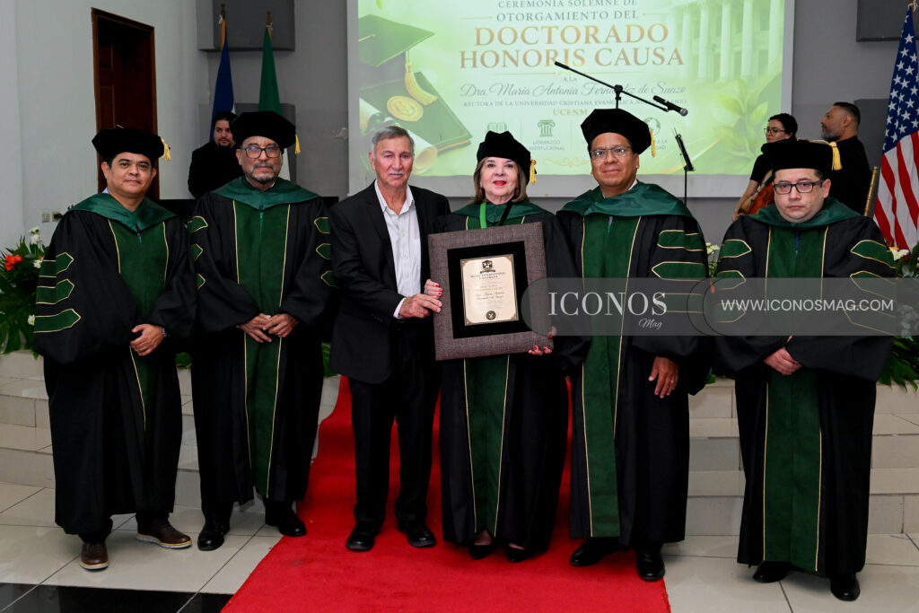doctorado honoris causa rectora ucenm honduras maria antonia fernandez pena suazo nuila