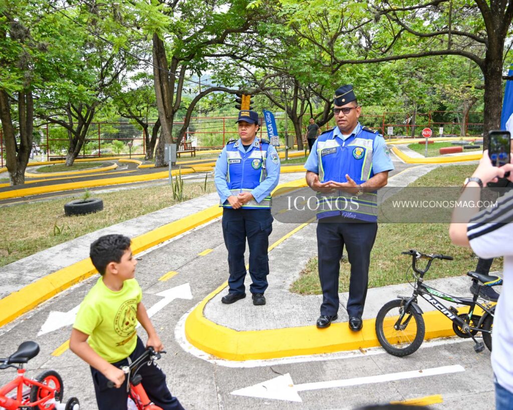 donacion bicicletas grupo flores honduras