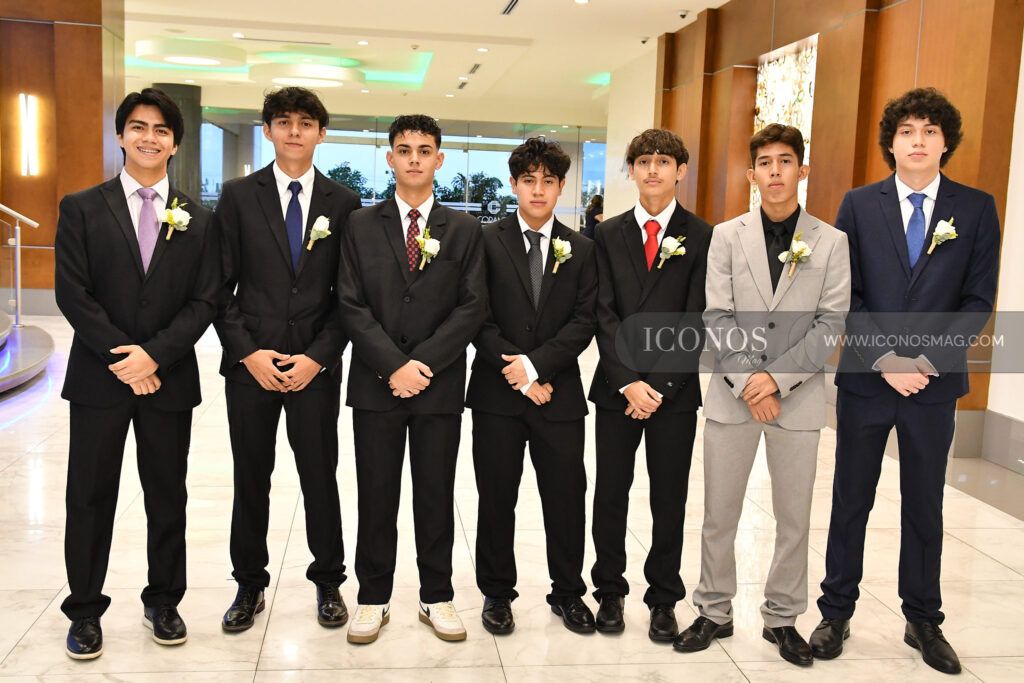 graduacion senior egc escuela gran comission