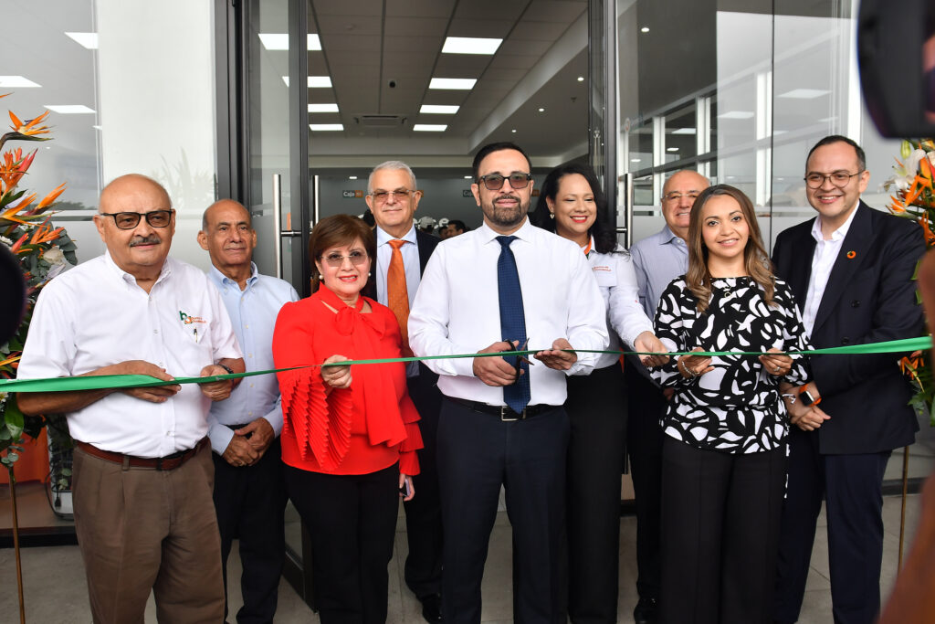 inauguracion agencia town center banco de occidente honduras