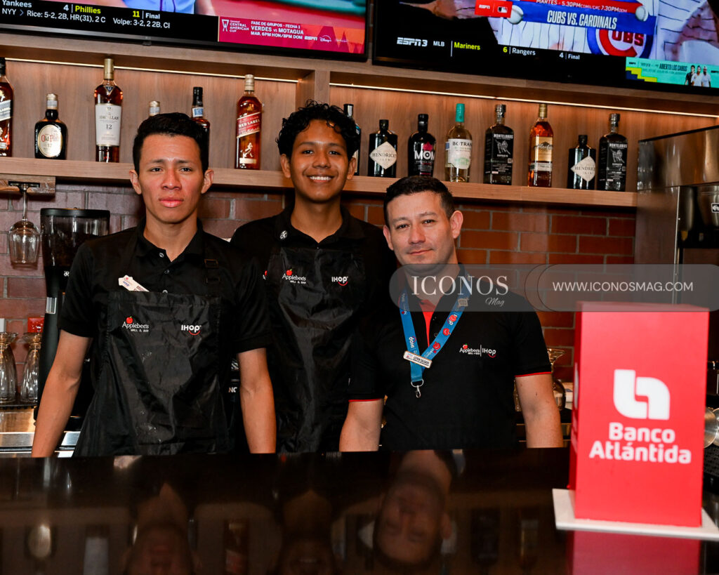 inauguracion applebees ihop town center
