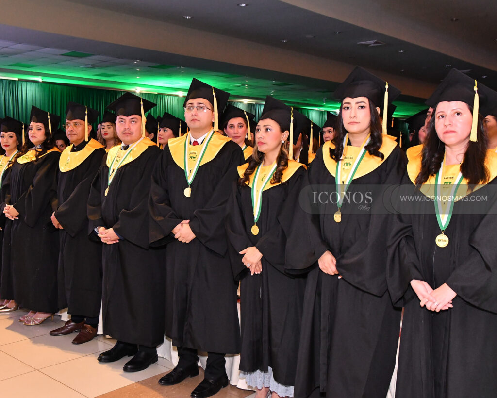 primera ceremonia de graduacion by uth san pedro sula honduras