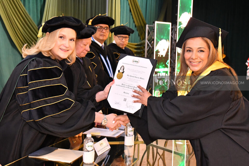 primera ceremonia de graduacion by uth san pedro sula honduras