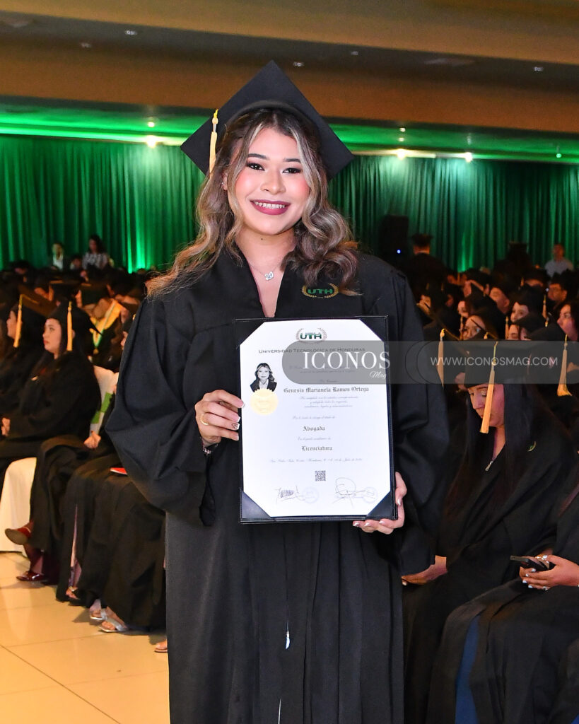 primera ceremonia de graduacion by uth san pedro sula honduras
