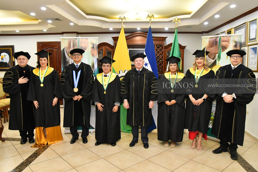 primera ceremonia de graduacion by uth san pedro sula honduras